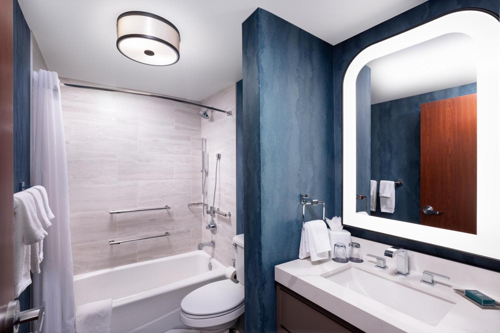 Doubletree By Hilton Medical Center & Hotel 4*