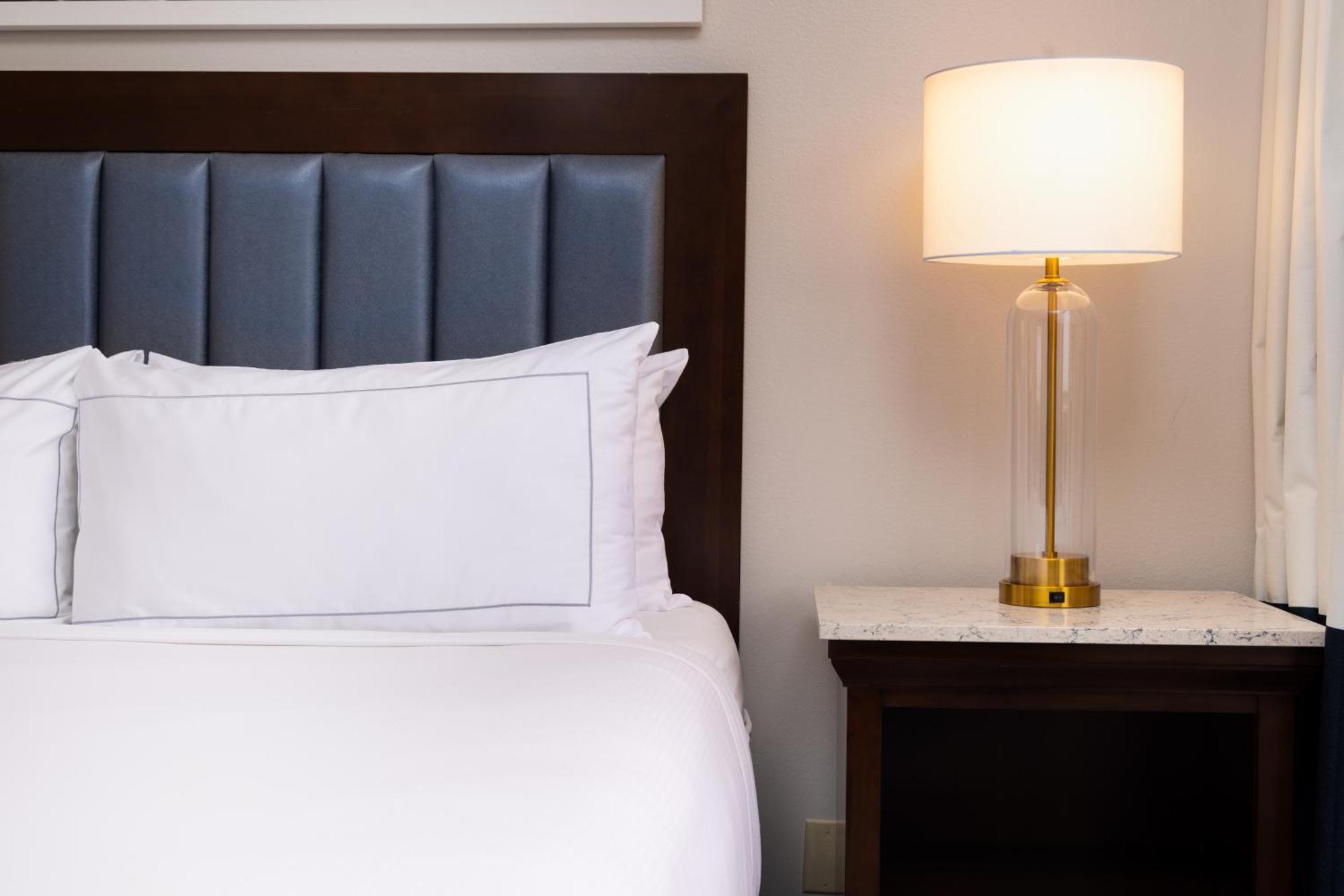 Doubletree By Hilton Medical Center & 4*