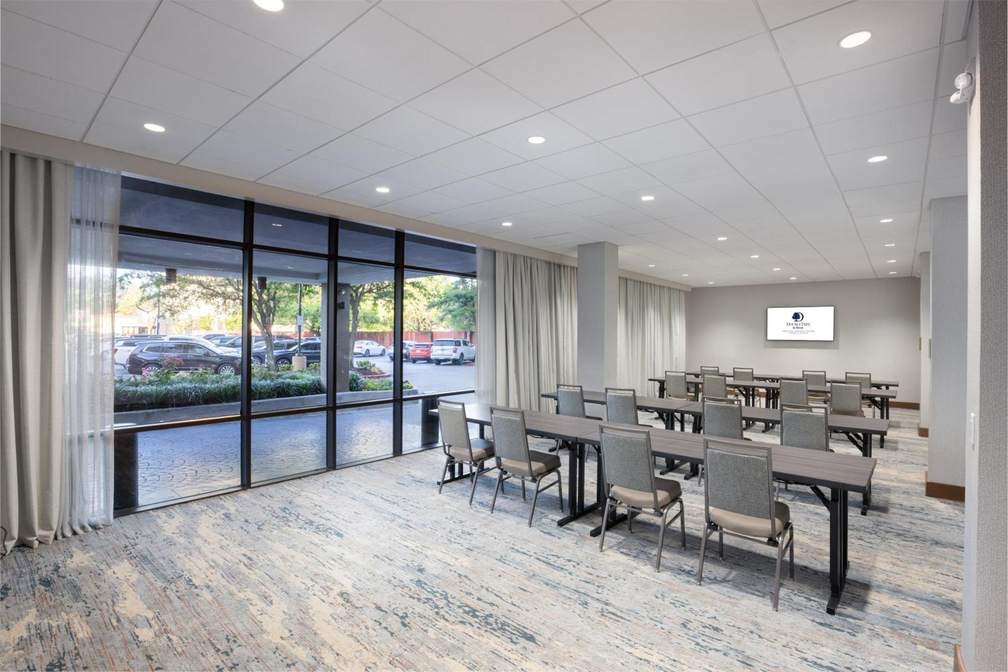 Doubletree By Hilton Medical Center &
